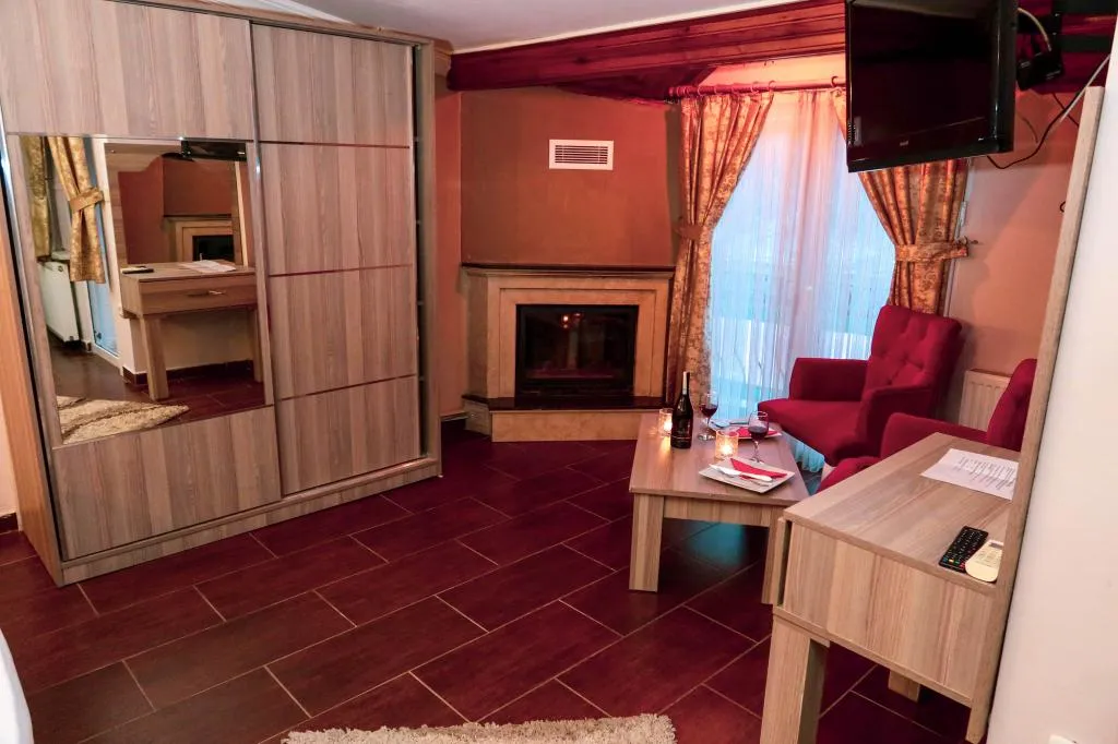 Nehir Manzaralı Deluxe Oda