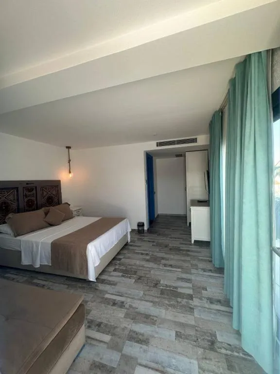 Standart Oda,Bahçe Manzaralı,Balkonsuz