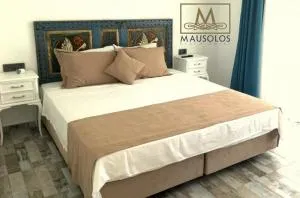 Mausolos Arsen Beach
