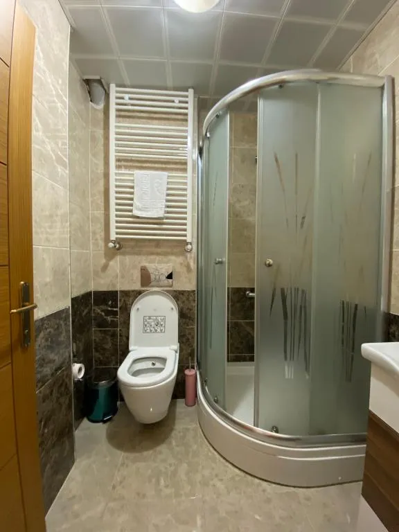Triple,Dağ Manzaralı