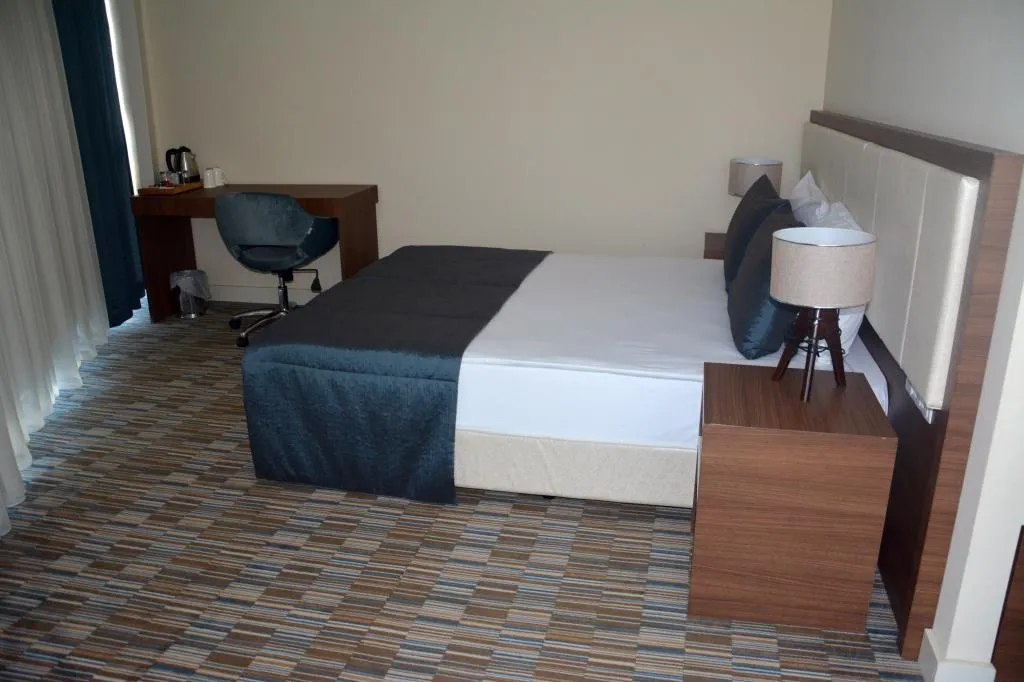 Suite,Yayla Manzaralı