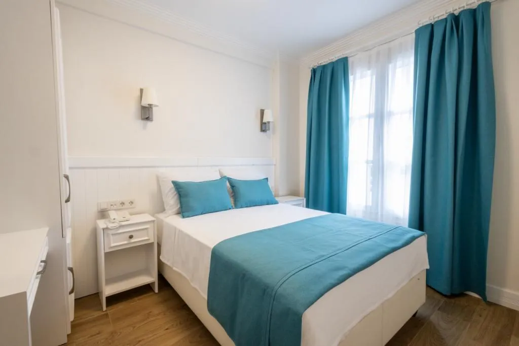 Standart Oda,Sokak Manzaralı,Giriş Katı
