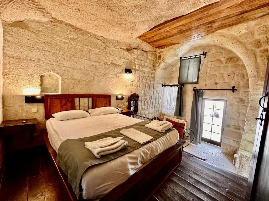 Mağara Oda,Verandalı