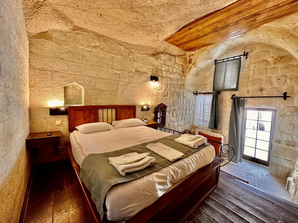 Mağara Oda,Verandalı
