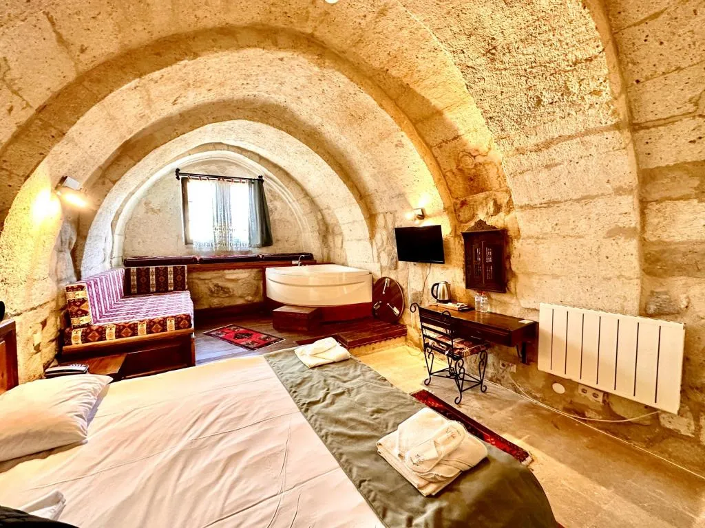 Executive Suite,Jakuzili