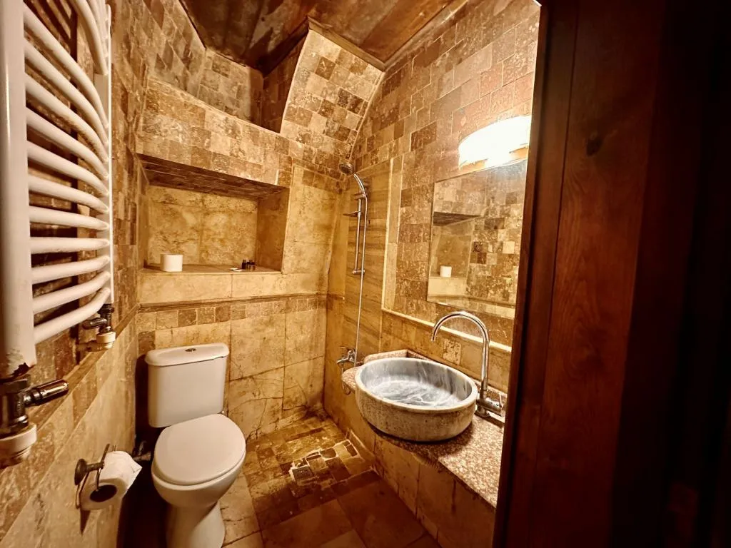 Executive Suite,Jakuzili