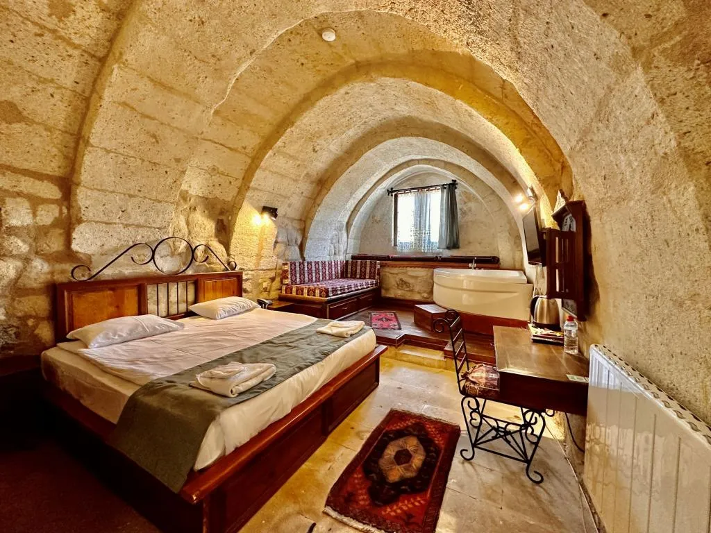 Executive Suite,Jakuzili