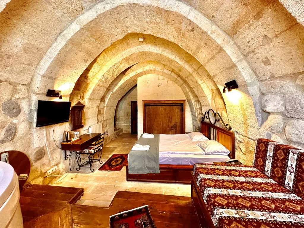 Executive Suite,Jakuzili