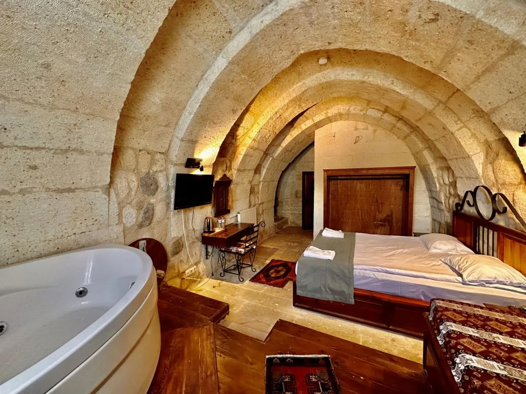 Executive Suite,Jakuzili