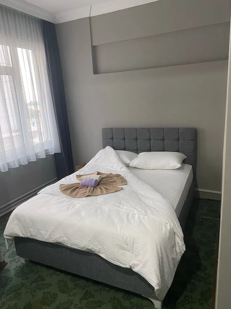Economy Tek Büyük Yataklı Oda