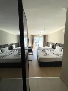 Mos Otel Çeşme