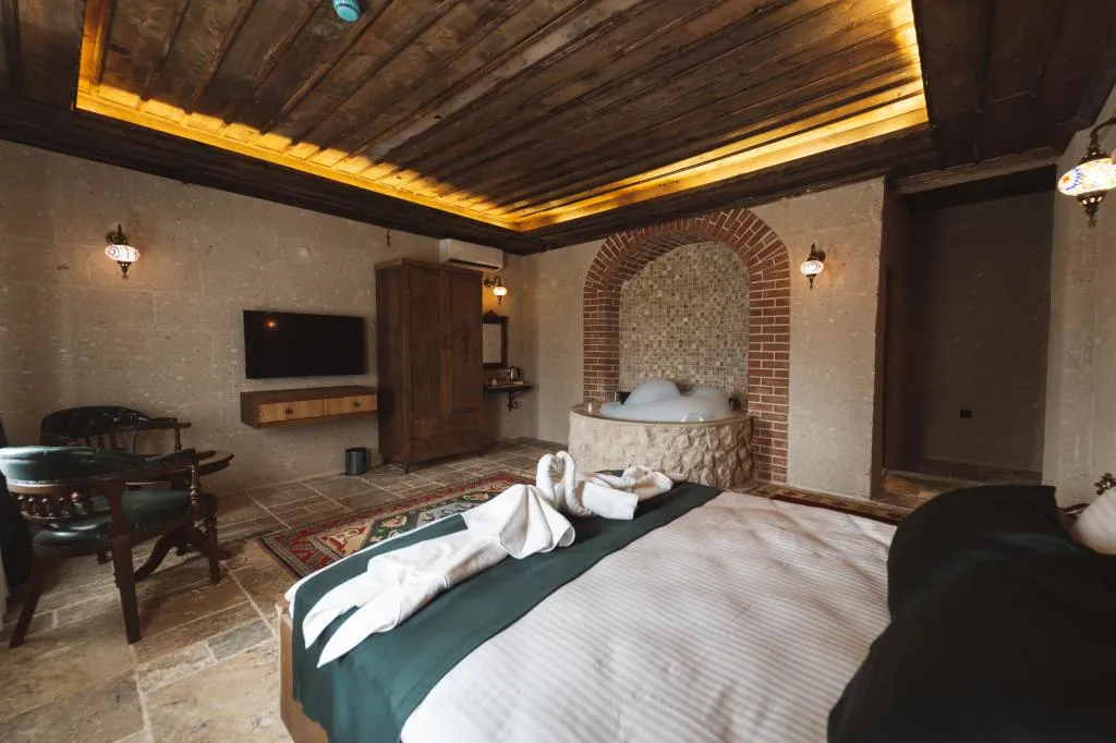 Superior Suite,Jakuzili