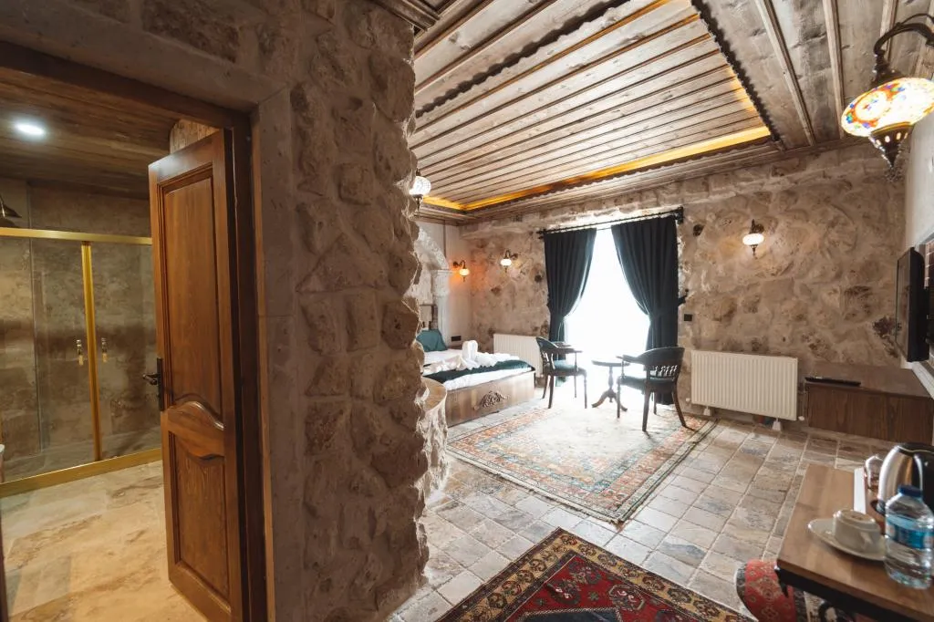Superior Suite,Jakuzili