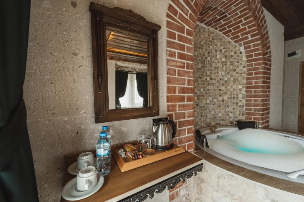Superior Suite,Jakuzili