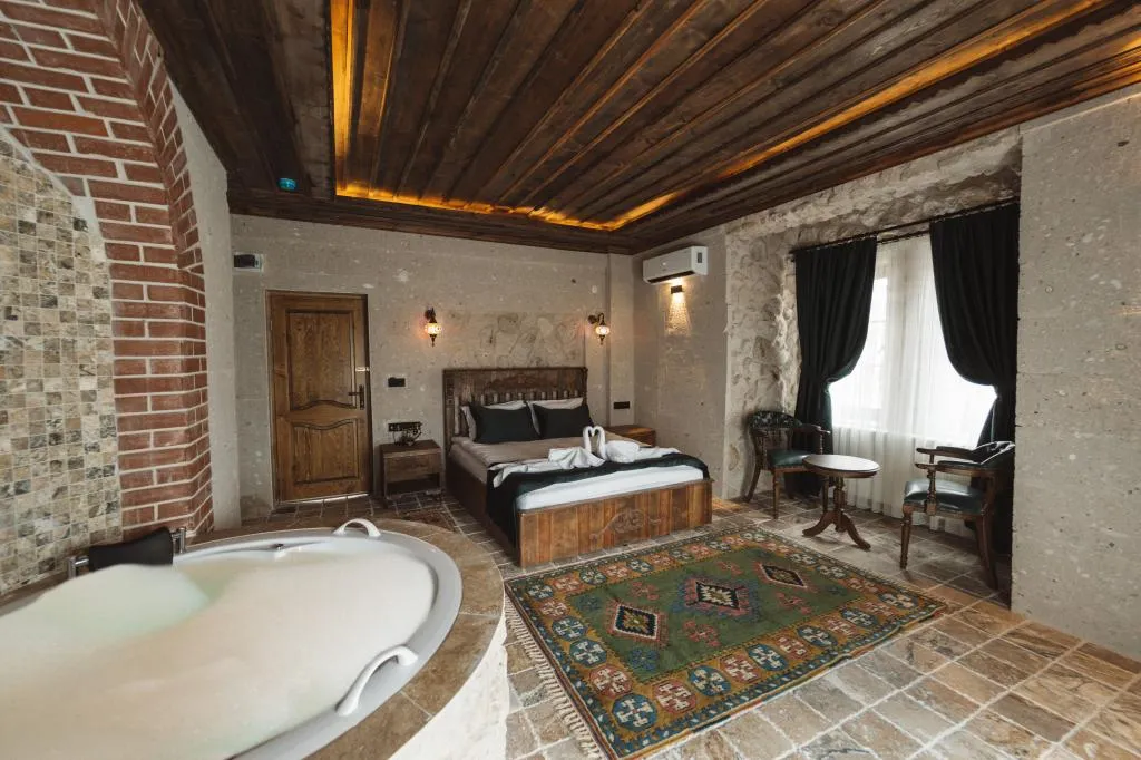 Superior Suite,Jakuzili