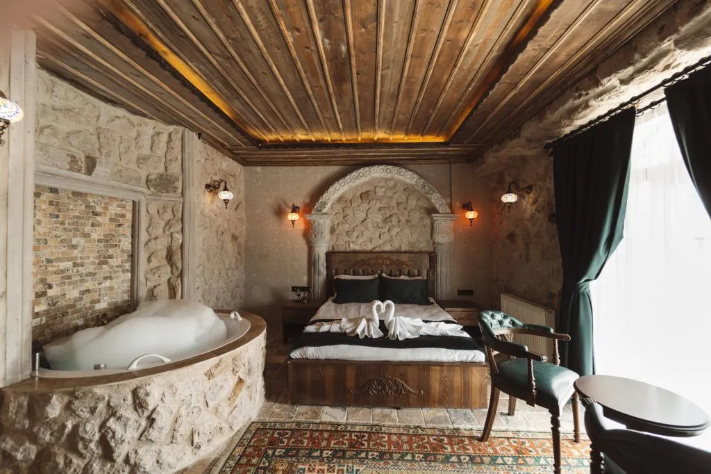 Superior Suite,Jakuzili