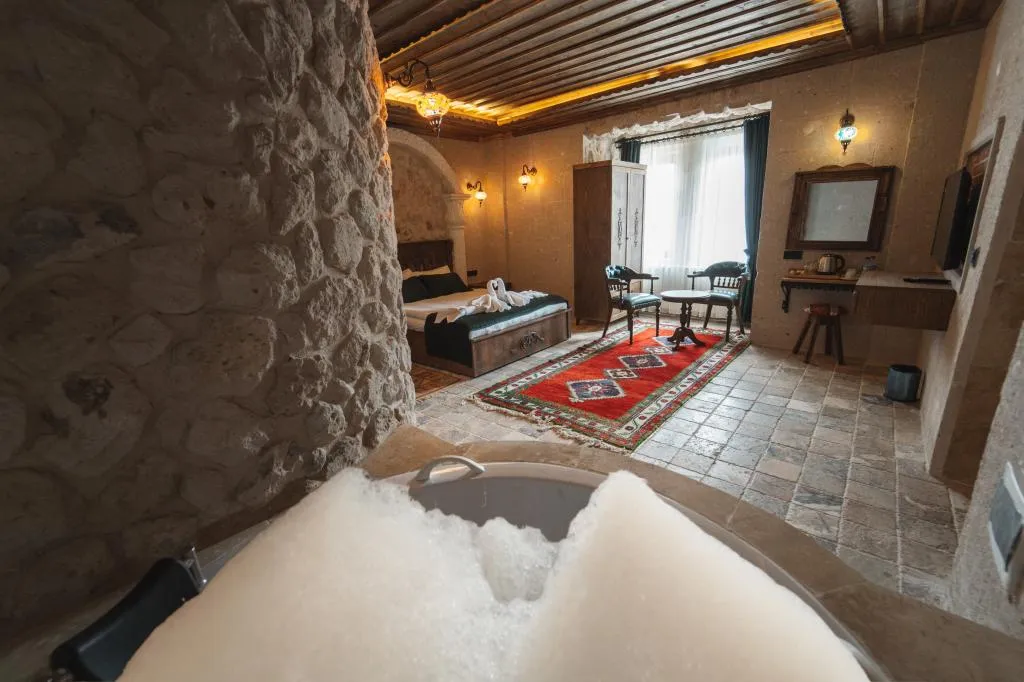Superior Suite,Jakuzili
