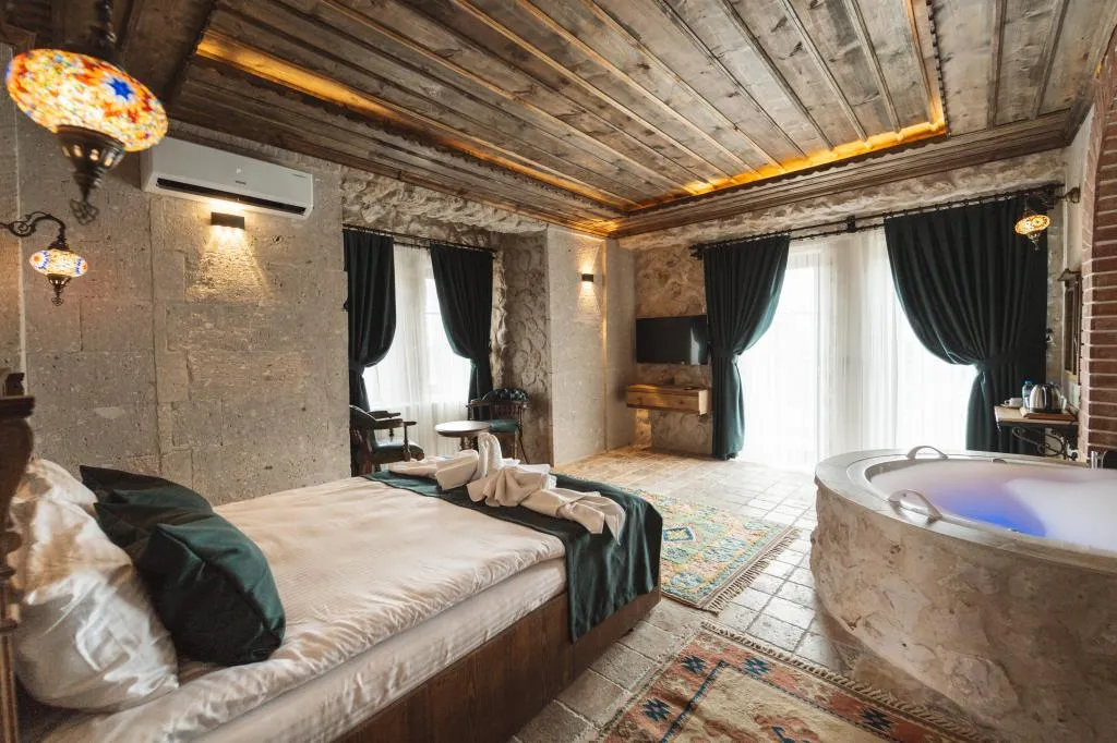 Superior Suite,Jakuzili