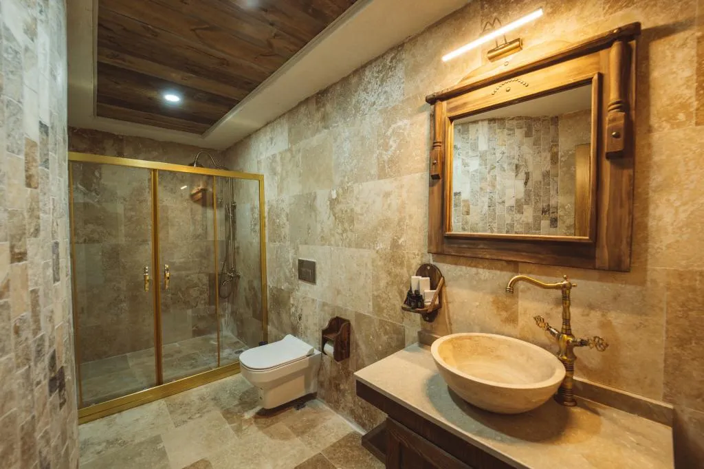 Superior Suite,Jakuzili