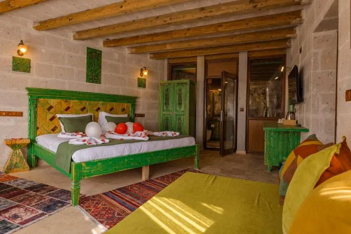 Suite Jacuzzi Room