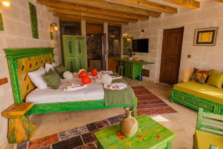 Suite Jacuzzi Room