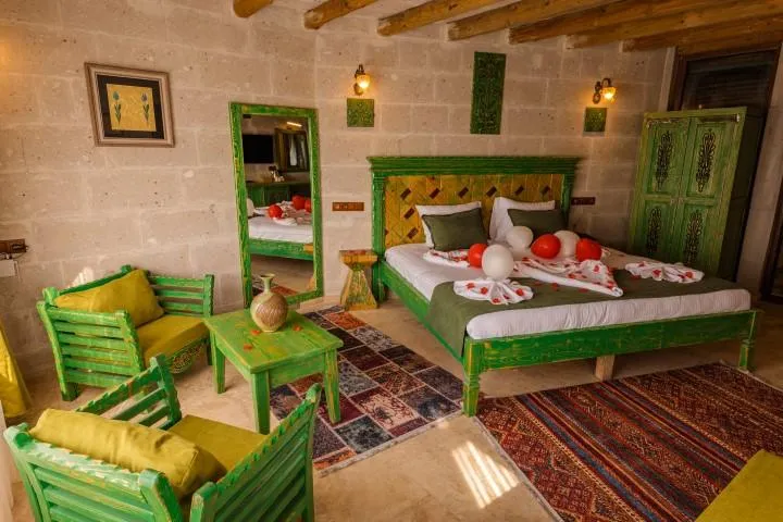 Suite Jacuzzi Room