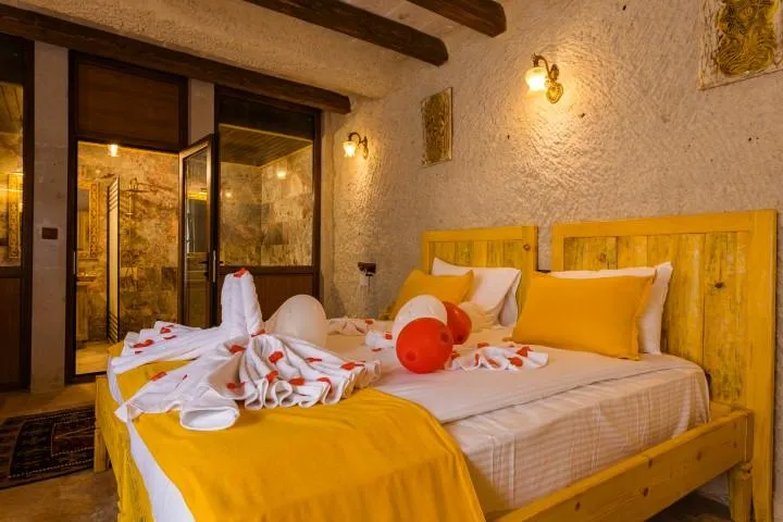 Cave Suite Room