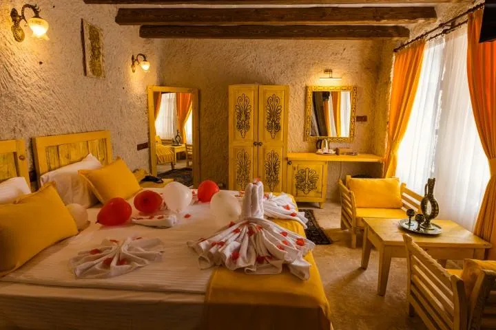 Cave Suite Room