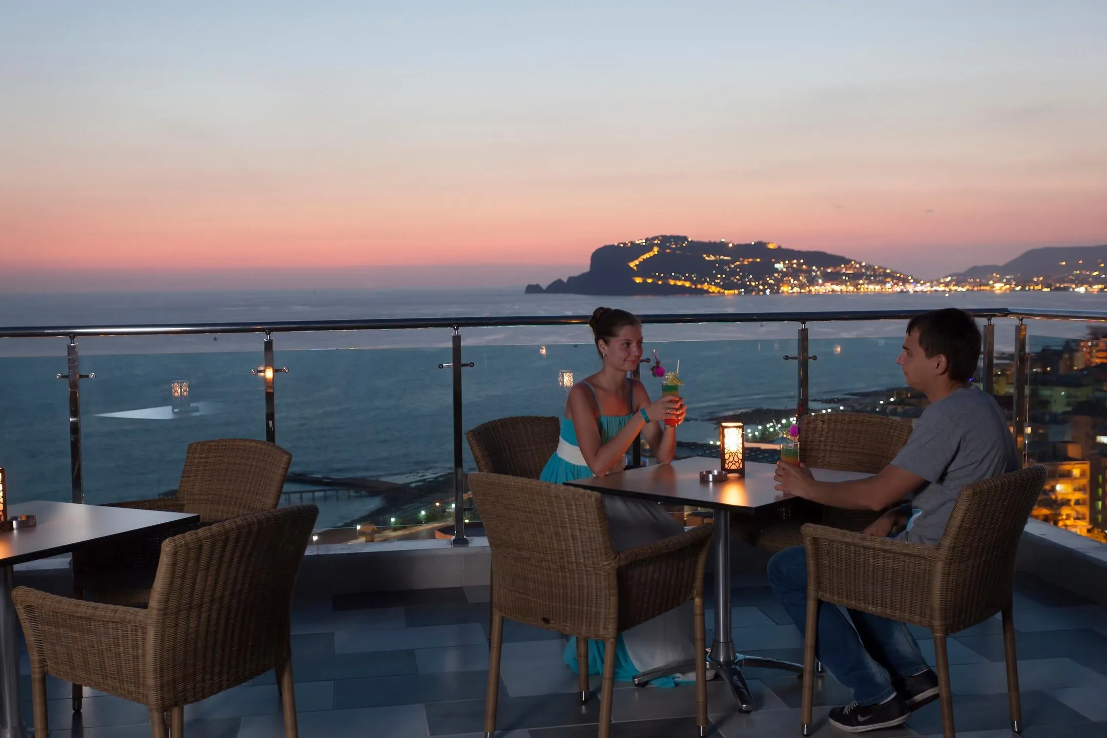 Roof Bar