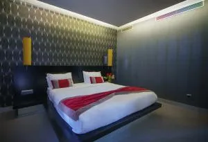 Vernazza Suites