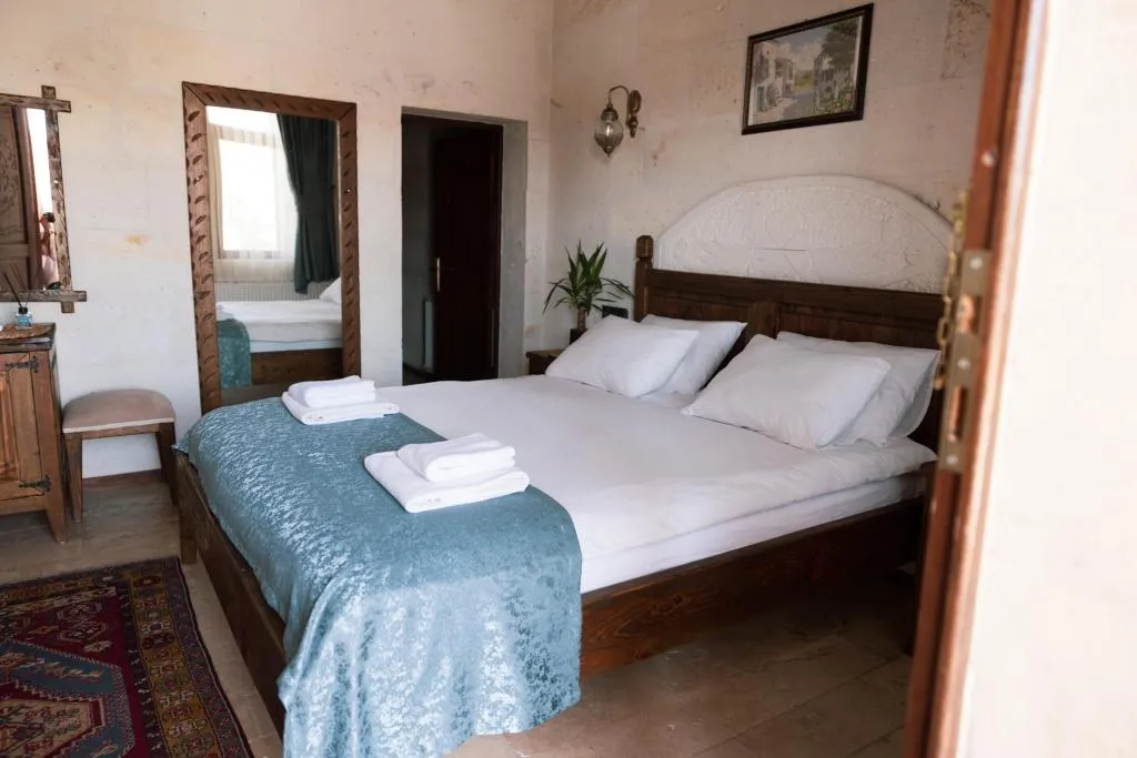 DELUXE FAMILY ROOM WITH BALCONY 201