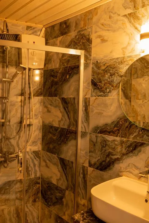 Connection Room,Bahçe veya Sokak Manzaralı