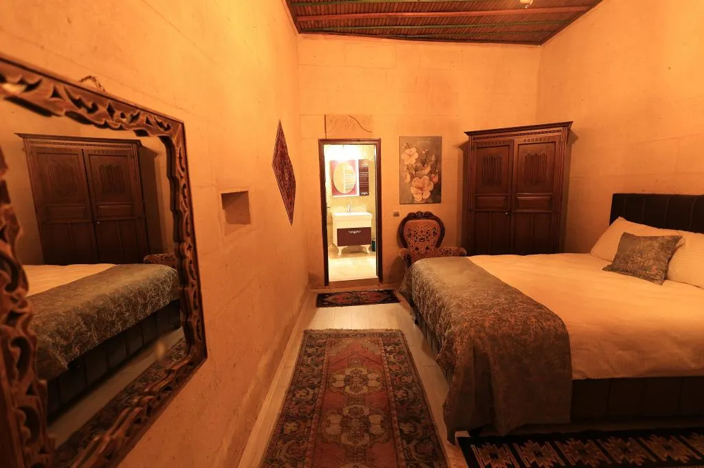 Triple Cave Room,Bahçe Manzaralı