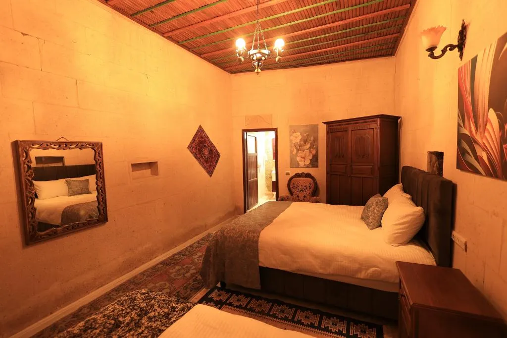 Triple Cave Room,Bahçe Manzaralı