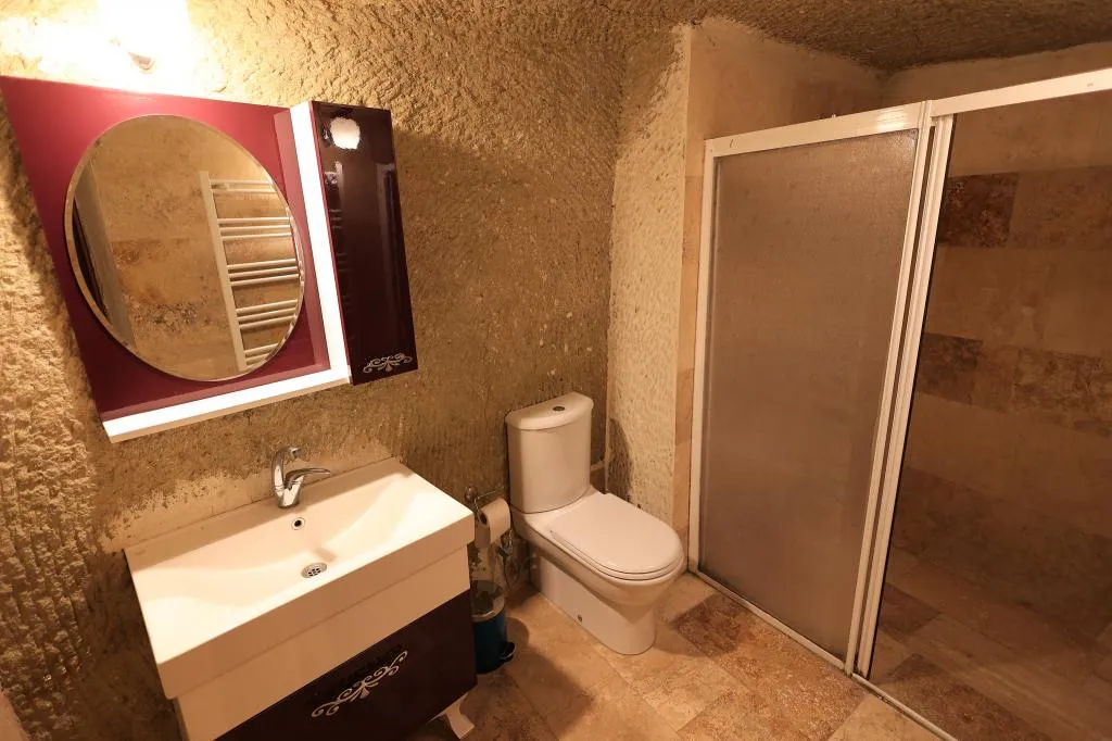 Triple Cave Room,Bahçe Manzaralı