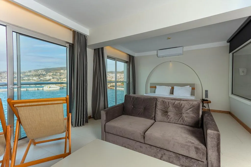 Studio Suite,Deniz Manzaralı,Jakuzili