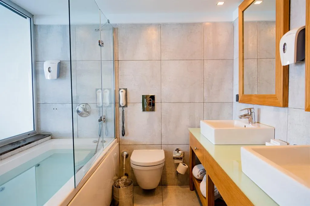 Studio Suite,Deniz Manzaralı,Jakuzili
