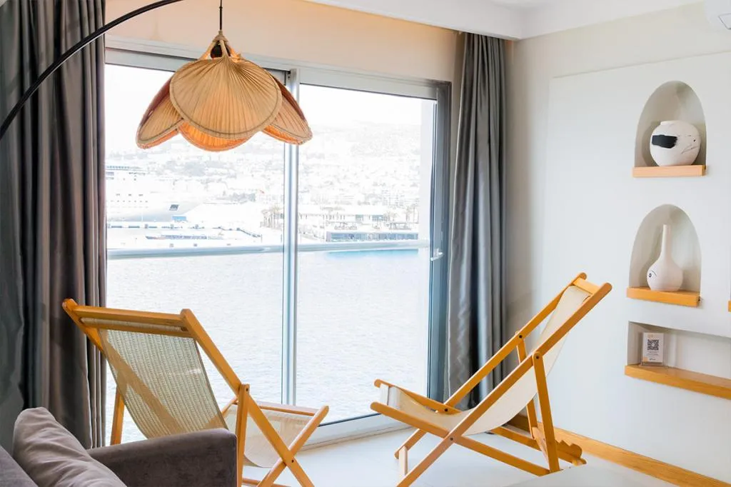 Studio Suite,Deniz Manzaralı,Jakuzili