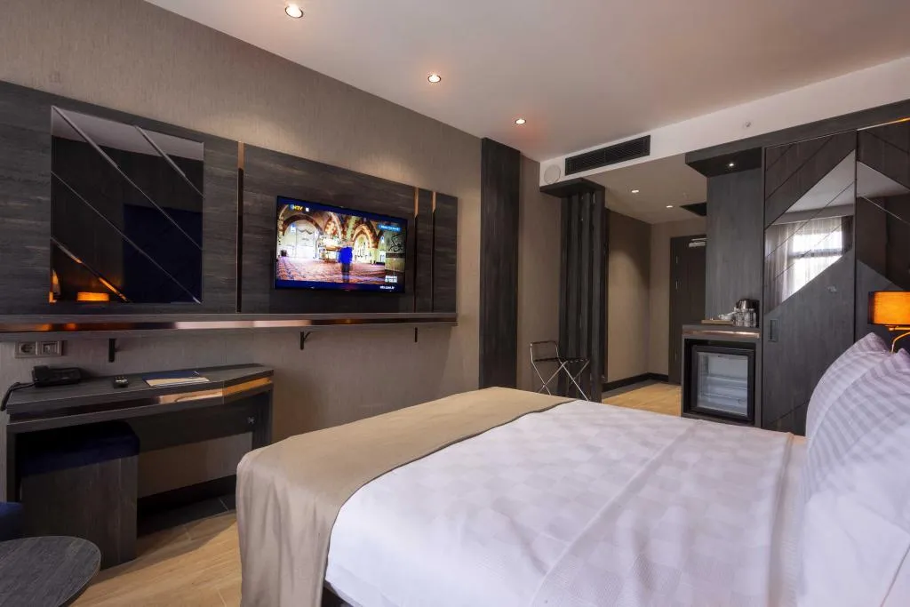 Superior Triple Room,Şehir Manzaralı