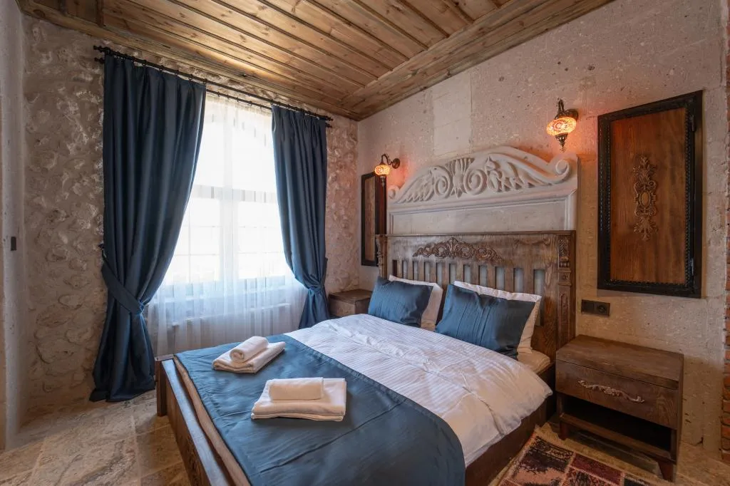 Junior Suite,Bahçe Manzaralı,Şömineli ve Jakuzili