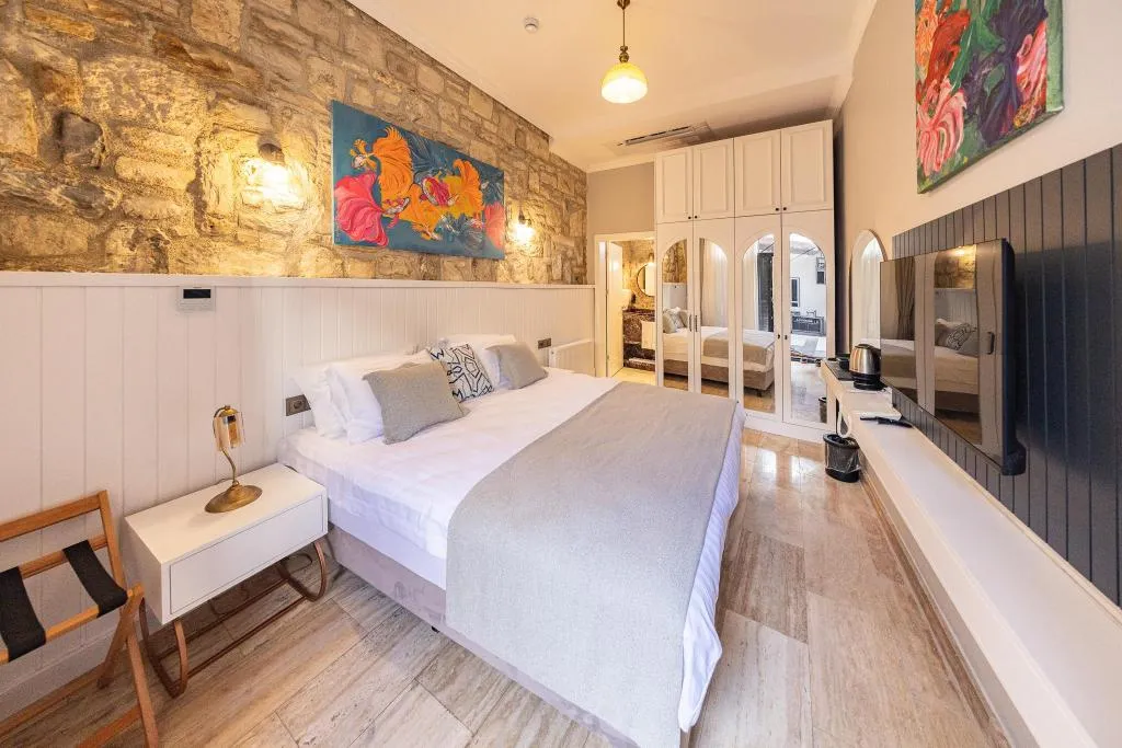 Suite,Avlu Manzaralı