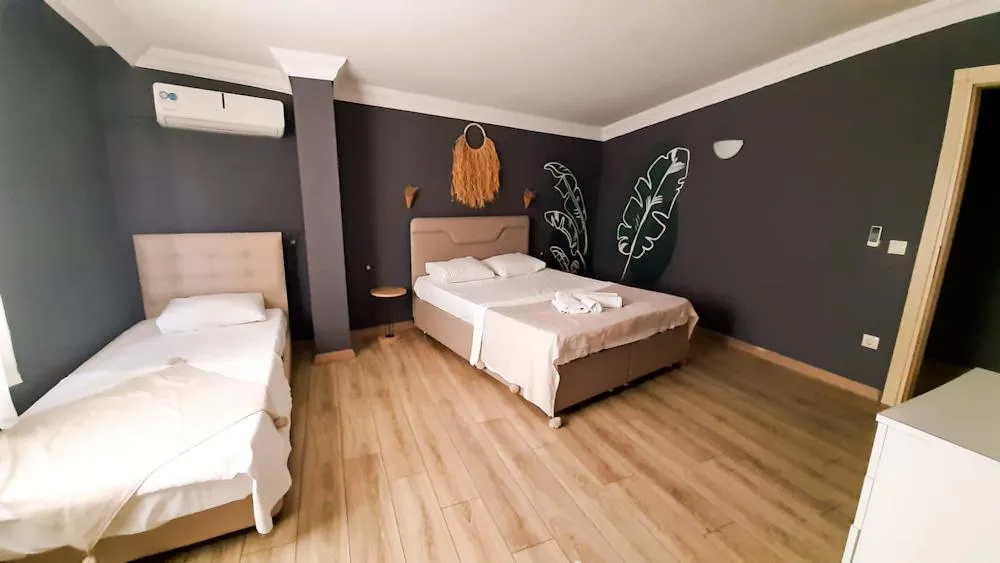 Apart Oda,Kısmi Deniz Manzaralı,Balkonlu