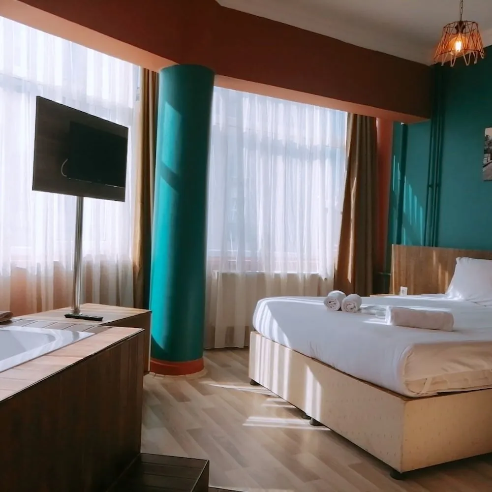 Comfort Tek Büyük Yataklı Oda, Sıcak Su Küveti