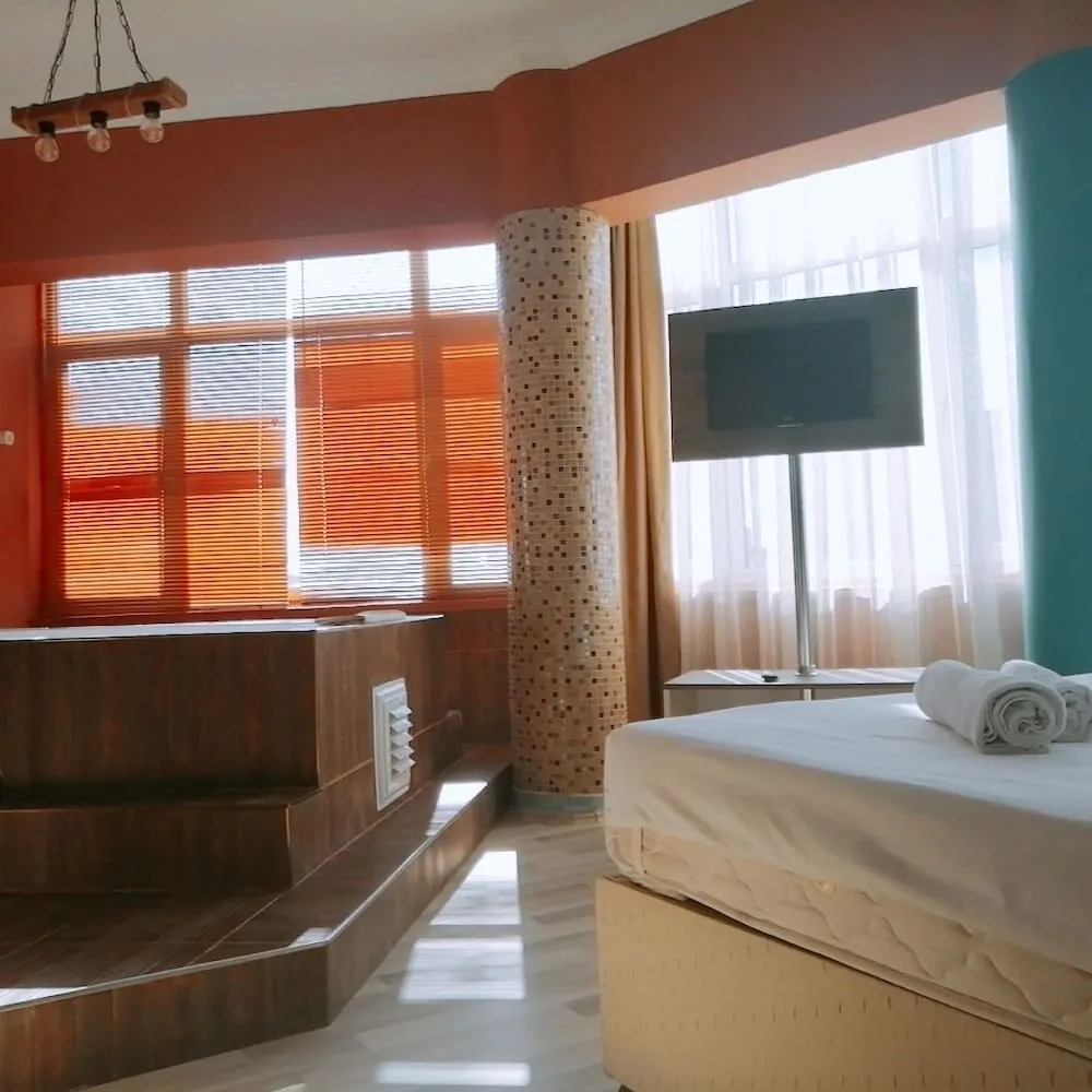Comfort Tek Büyük Yataklı Oda, Sıcak Su Küveti