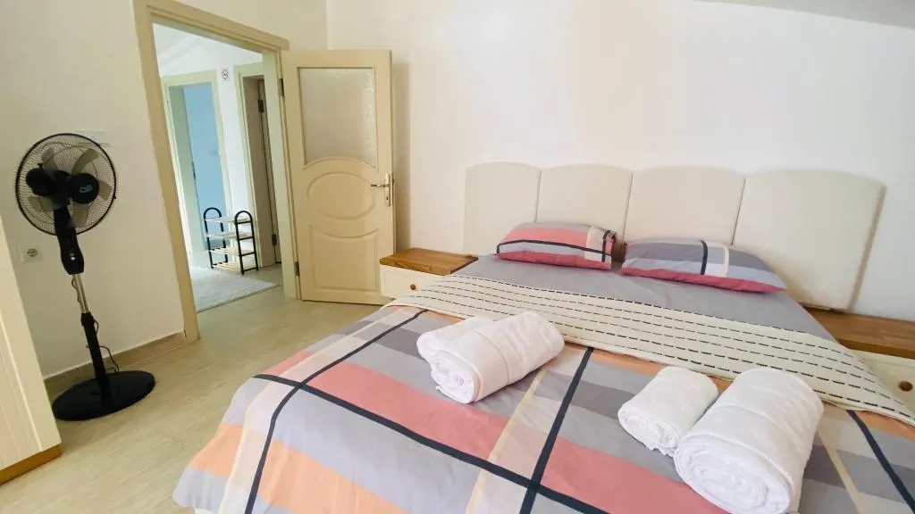 Villa,Deniz ve Doğa Manzaralı,2. Kat