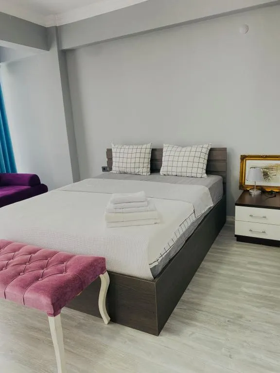 Üç Kişilik Oda
