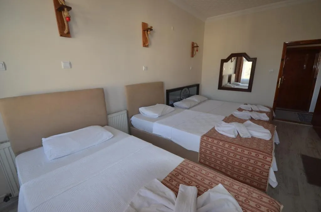 Standart Oda,Bahçe Manzaralı,2. Kat Balkonlu