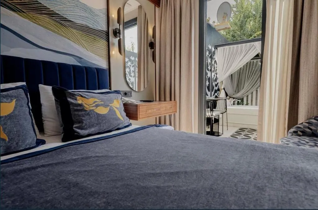 Deluxe Jakuzili Suite,Bahçe Manzaralı,Jakuzili
