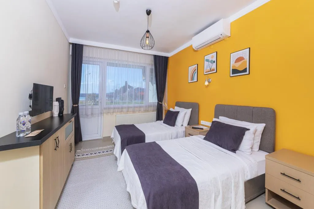 Kiraz Otel, İkiz Yataklı Oda (Deniz Manzaralı)