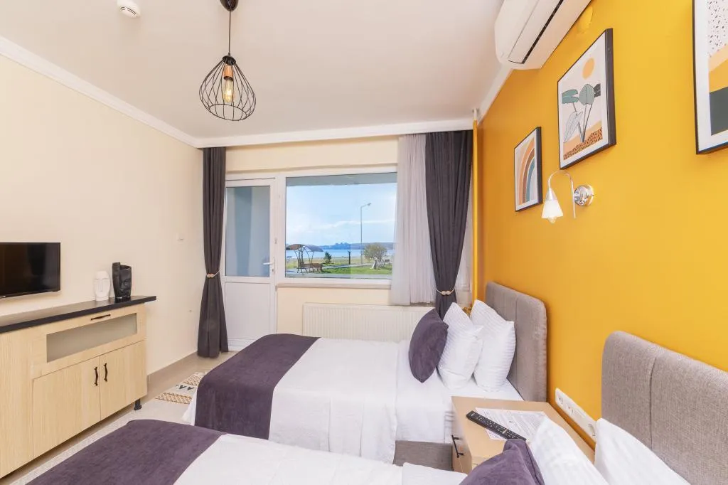 Kiraz Otel, İkiz Yataklı Oda (Deniz Manzaralı)